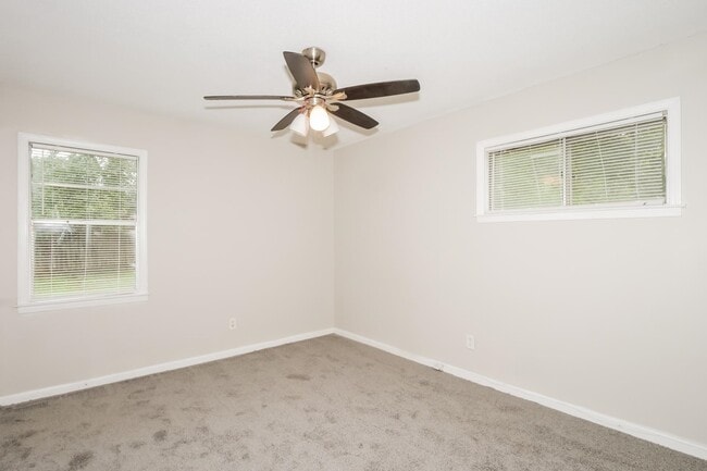 Building Photo - 2740 Dalewood Ave