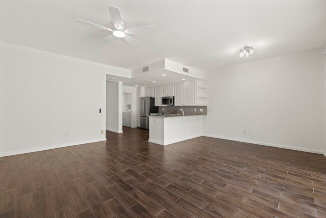 Building Photo - 108 Courtenay Ct