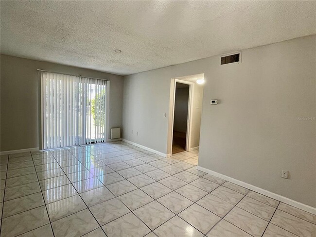 Building Photo - 5022 Terrace Palms Cir