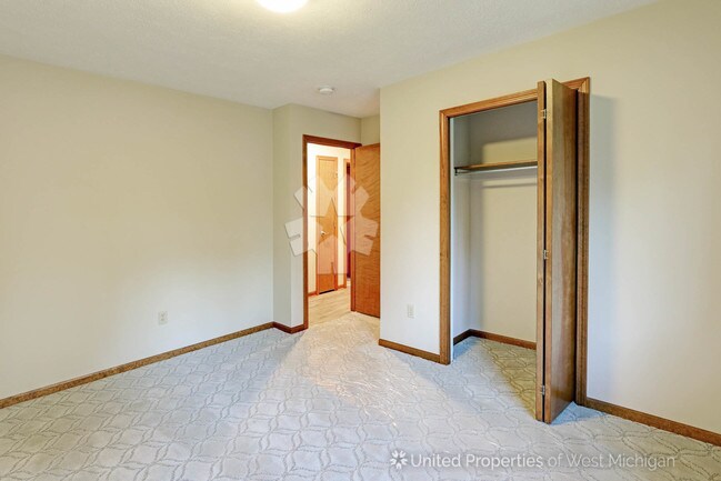 Building Photo - 229 Olivia Ct NW