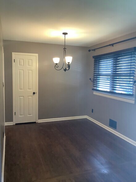 Dining room - 6 Redwood Rd