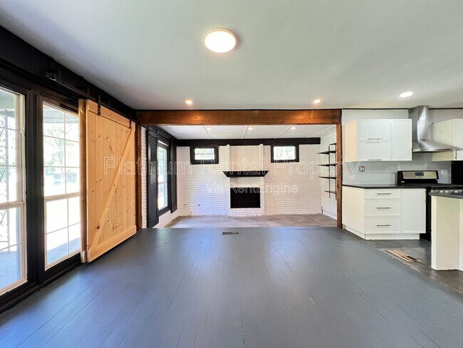 Building Photo - 2170 Beech Valley Dr