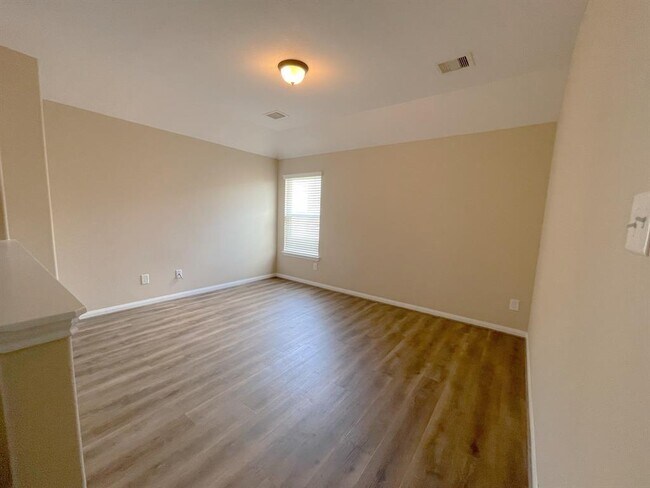 Building Photo - 10022 Taylor Springs Ln