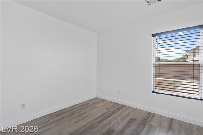 Building Photo - FREE 2 WEEK SPECIAL *excluding recurring fees* Beautiful North Las Vegas