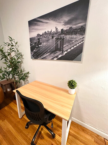 Work Desk - 1944 Arizona Ave