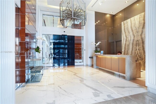 Building Photo - 17475 Collins Ave