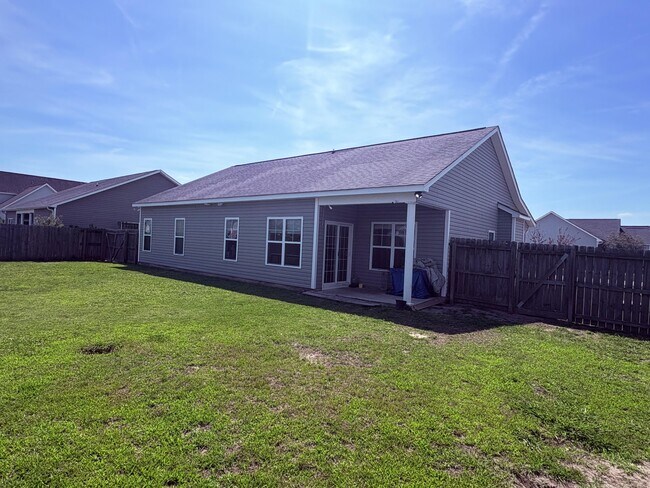 Building Photo - 174 Moonstone Ct