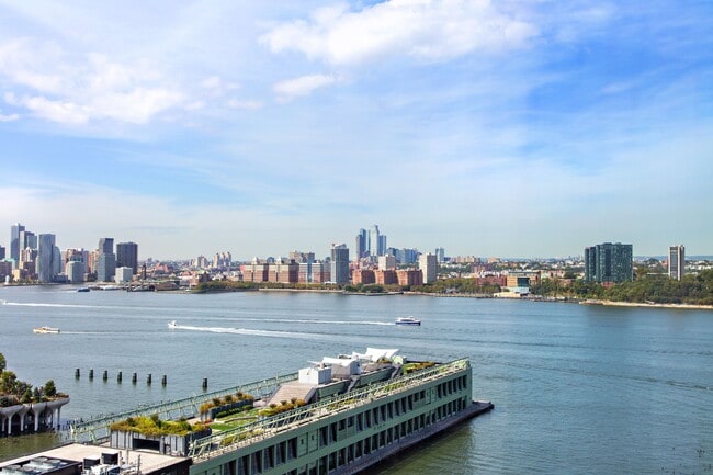 Building Photo - 500 W 18th St