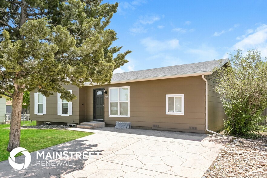 Building Photo - 15368 E Gunnison Pl