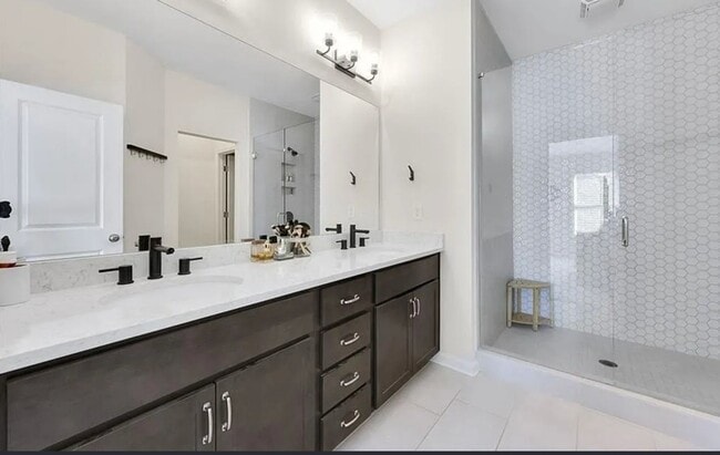 Building Photo - Charming 3BR Townhome in Atlanta- Beltline