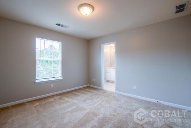 Building Photo - 6865 Slate Stone Way SE