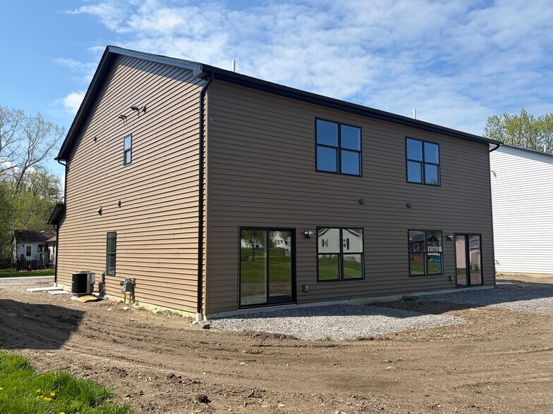 Building Photo - 4260 Greenfield Pkwy