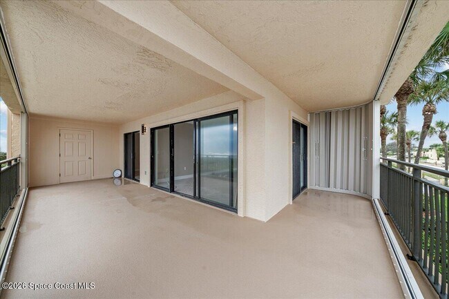Building Photo - 555 Jackson Ave