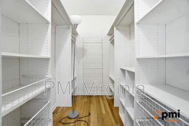 Building Photo - 436 Longleaf Rd