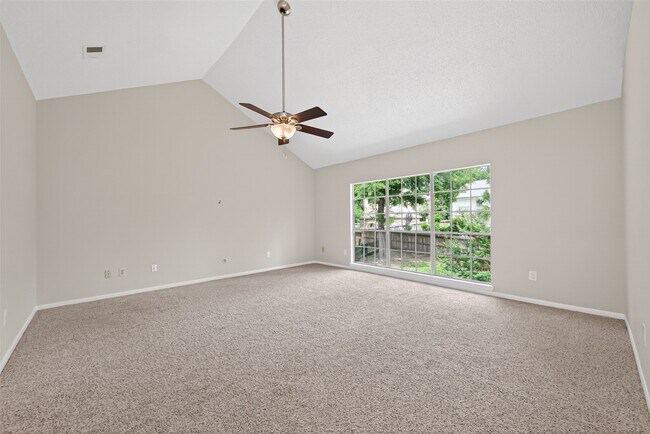 Building Photo - 106 Breezy Point Pl