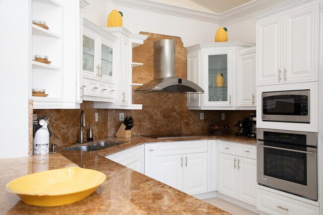 Building Photo - 14361 SW 31st St