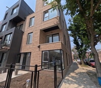 Building Photo - 2100 W 18th Pl