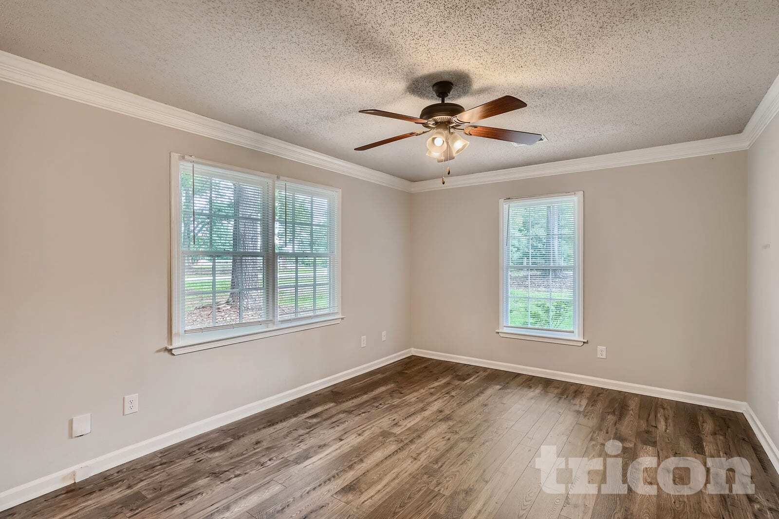 Building Photo - 330 Cowan Rd