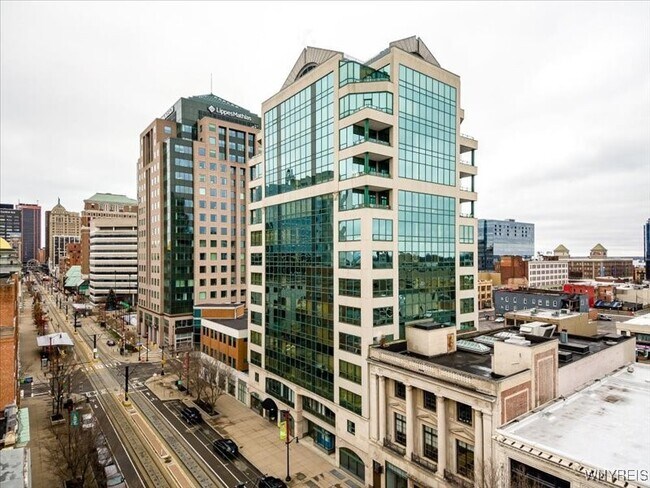 Building Photo - 610 Main St