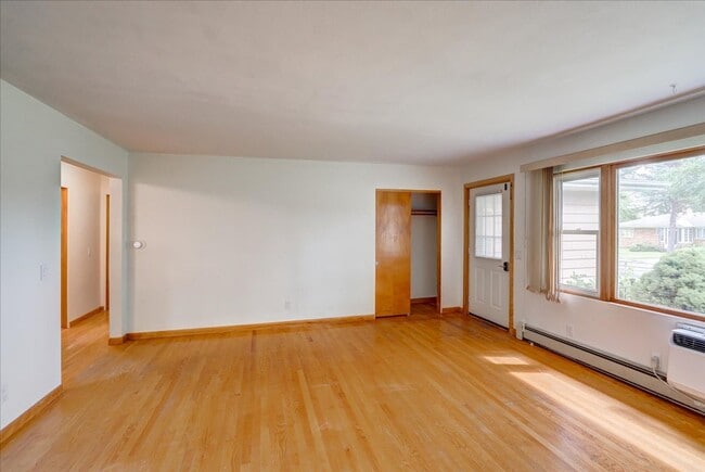 Building Photo - 310 S Jefferson St