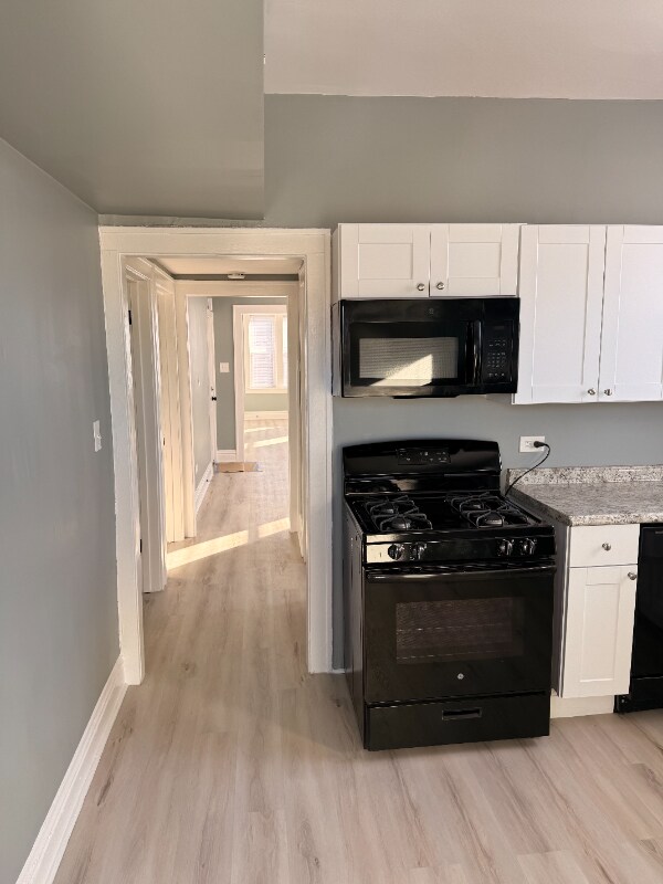 Building Photo - 9630 S Forest Ave