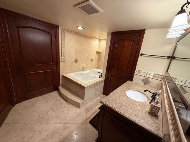 Building Photo - Beautiful Bountiful Home Near Temple & Mueller Park – Prime Location