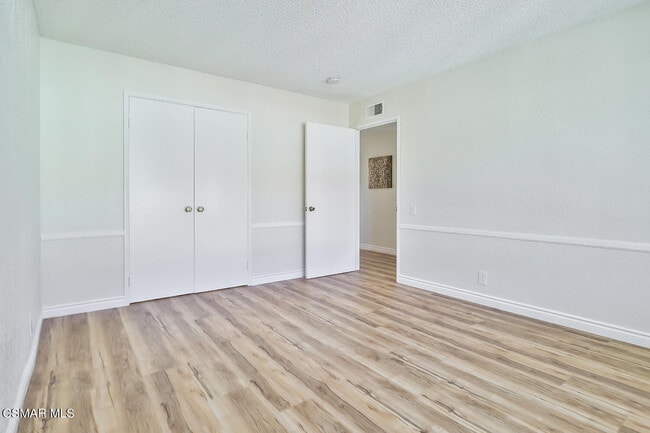 Building Photo - 4082 Avenida Verano