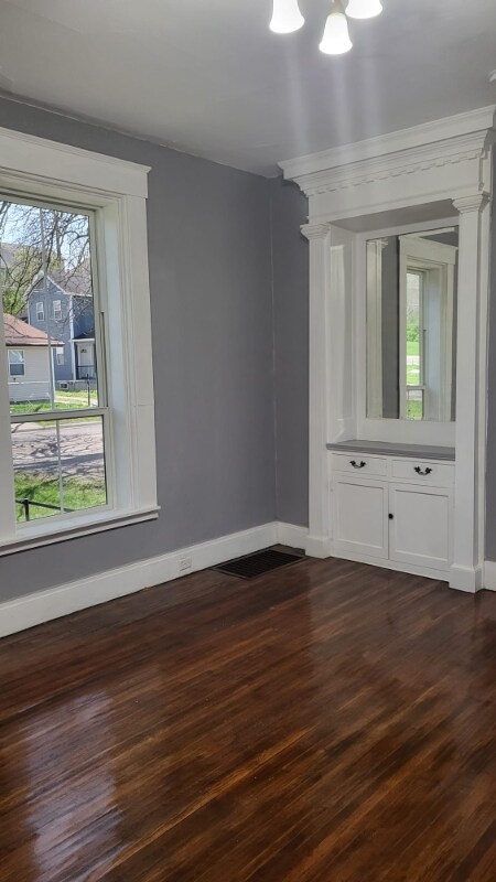 Building Photo - 10 Kirk Ave