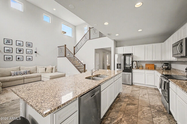 Building Photo - 5819 N 88th Ln
