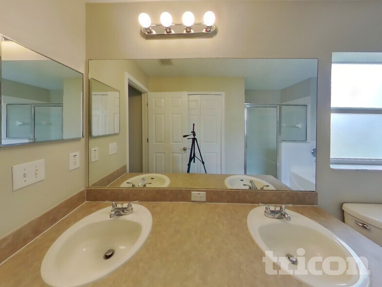 Building Photo - 4513 Tina Ln