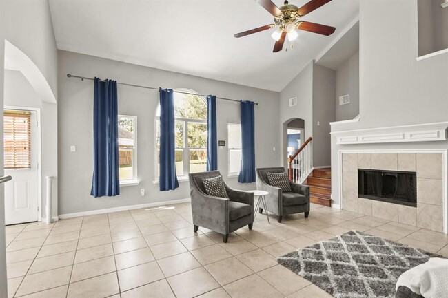 Building Photo - 12523 Avery Vale Ln