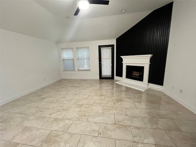 Building Photo - 6304 Spring Ranch Dr