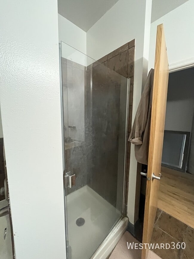 Building Photo - 221 E Cullerton St