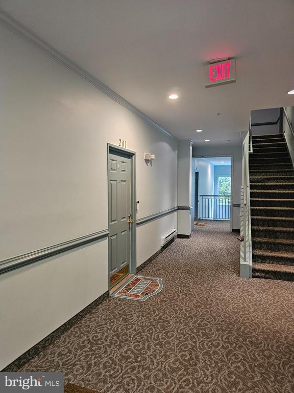 Building Photo - 6501 Grange Ln