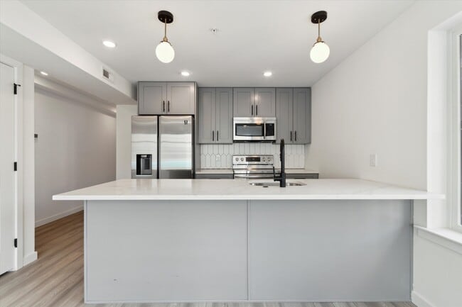 Building Photo - 1338 N 15th St