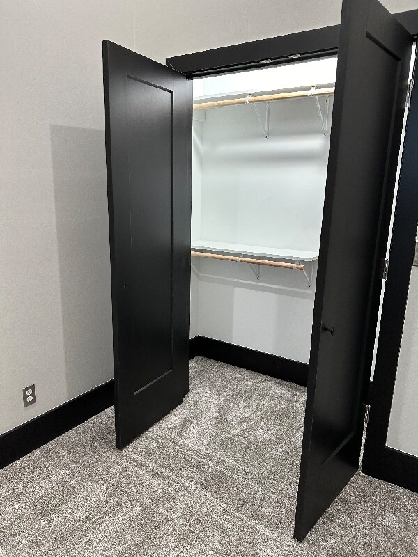 Building Photo - 430-432 Main St