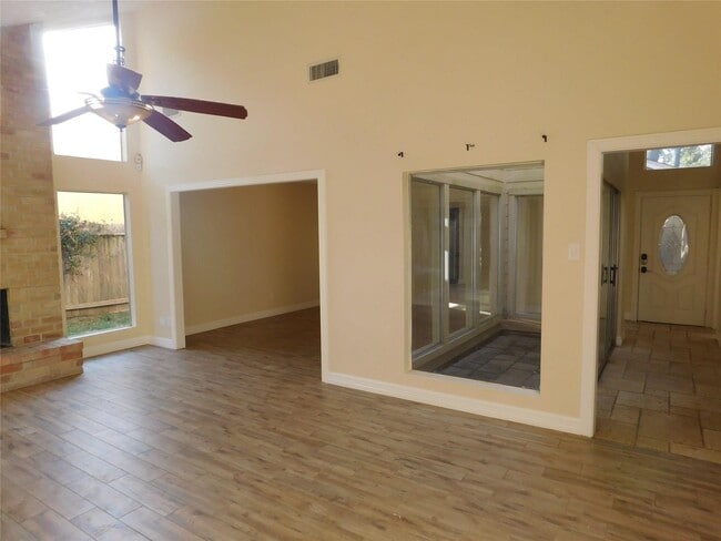 Building Photo - 4718 Blueberry Hill Dr