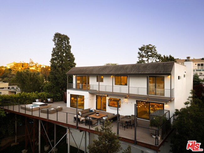 Building Photo - 3360 Ley Dr