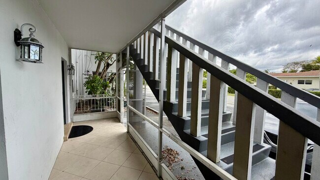 Building Photo - 2646 Polk St