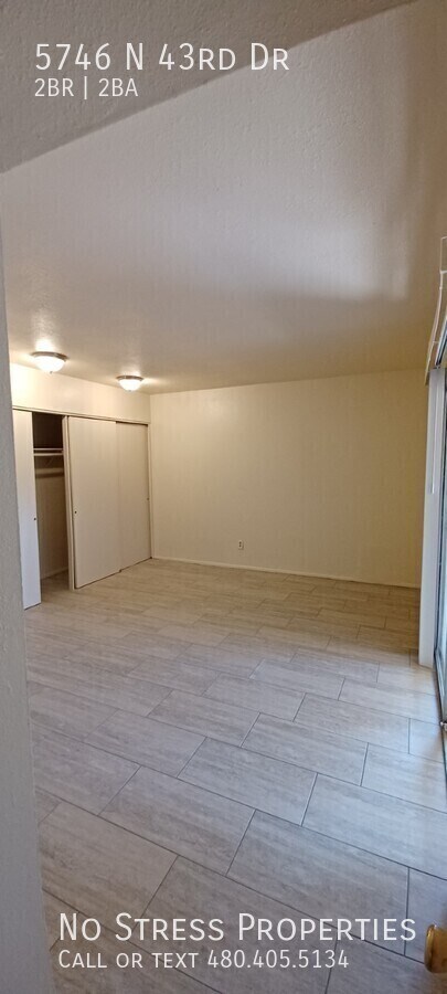 Building Photo - 5746 N 43rd Dr