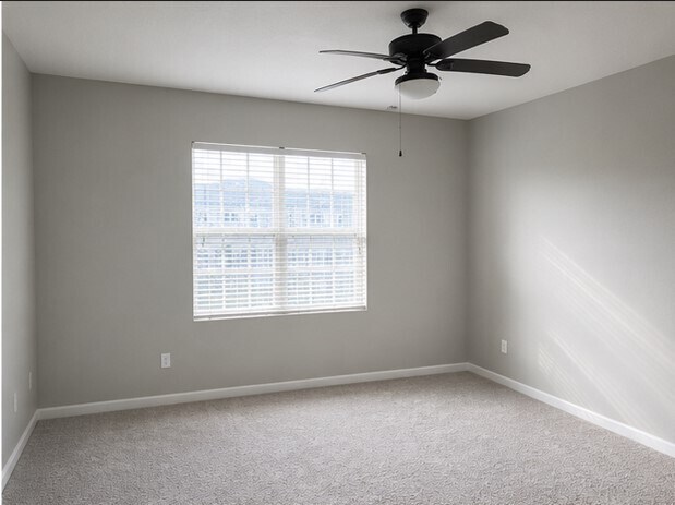 3rd bed - 1434 Lakes Circle Dr