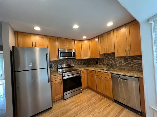 Primary Photo - 129 Lamont Ln