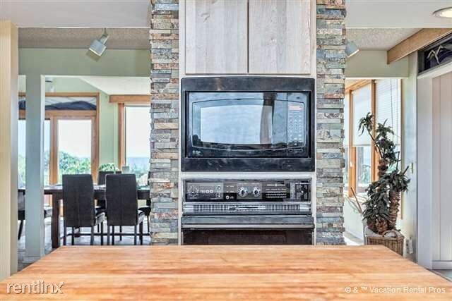 Building Photo - 7708 A1a S