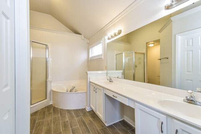 Building Photo - 782 Rain Dance Way