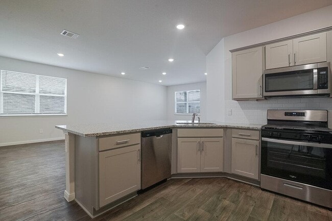 Building Photo - 224 Briggs Ln