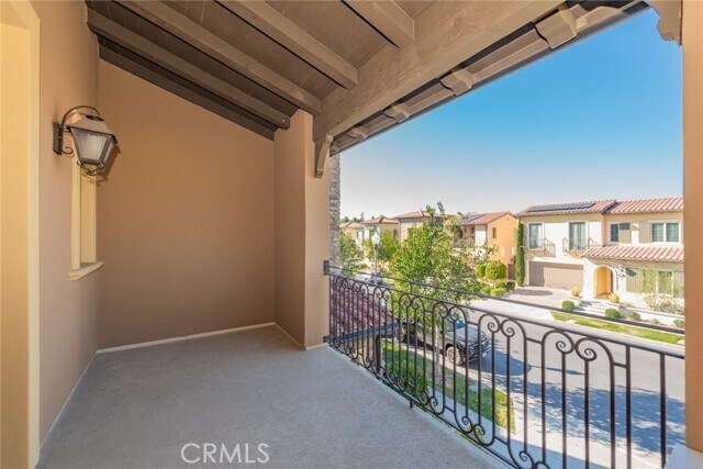 Building Photo - 16 Spanish Moss