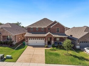 Building Photo - 216 Fieldstone Dr