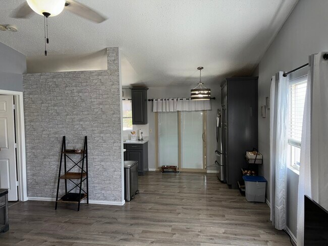 Building Photo - 4666 Witches Hollow Ln