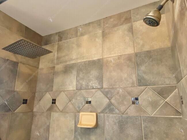 Building Photo - Light-Filled Awbrey Butte Retreat