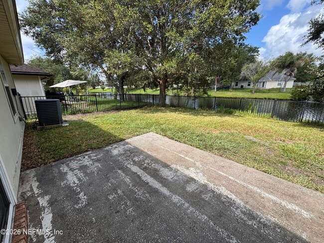 Building Photo - 14160 Fish Eagle Dr W